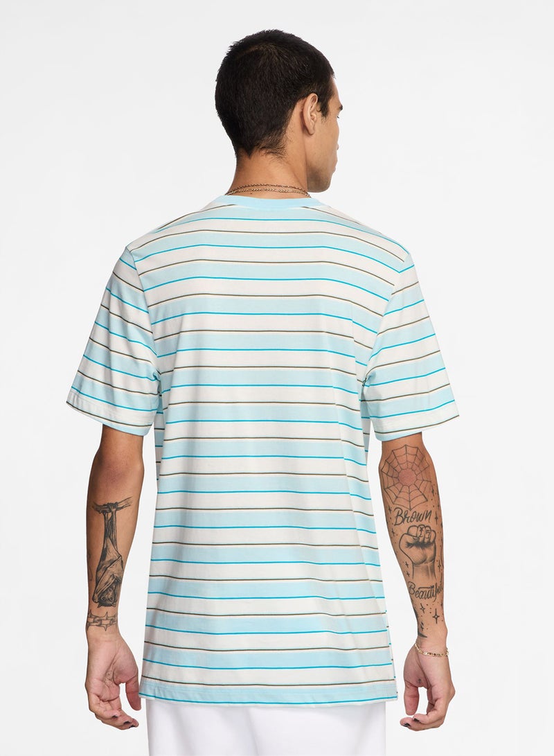 Nike Nsw Club Stripe T-Shirt  - Image 2