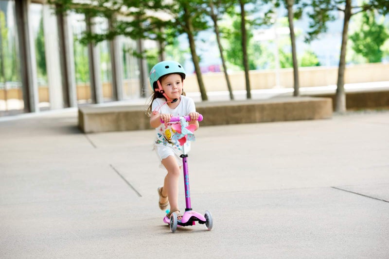 Micro سكوتر ميكرو مصمم سويسري للأطفال، بعجلات 3، قابل للإمالة، للأعمار من 2-5 سنوات (لافندر) - Image 2