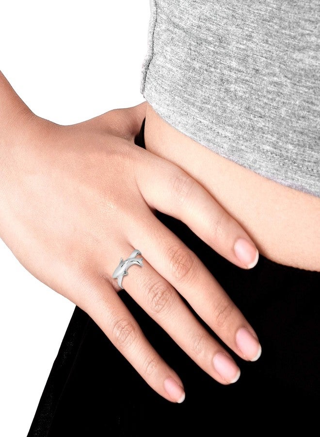 ايرافيدا خاتم AeraVida Sleek Fearless Shark من الفضة الإسترليني عيار 925 | خاتم فضي بتصميم سمكة قرش جريء وبسيط للرجال والنساء | مقاس 9 - Image 5