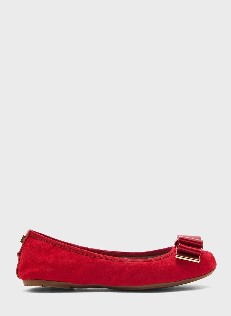 BUTTERFLYTWISTS Milie Round Toe Ballerina