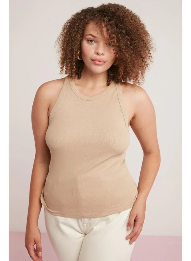 Ethiquet Women's Polka‑Dot Style Halter Neck Beige Plus Size Body.
