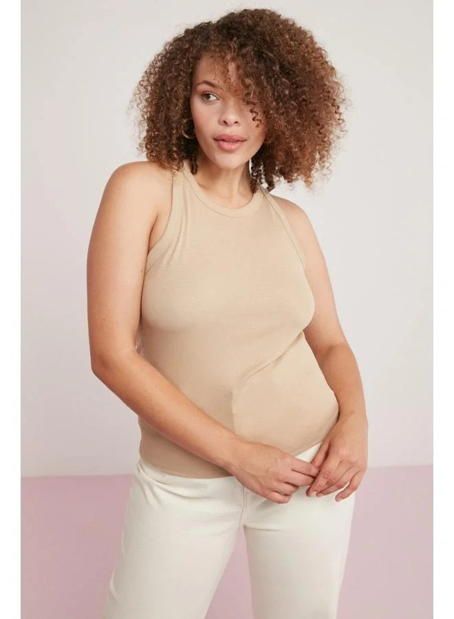 Ethiquet Women's Polka‑Dot Style Halter Neck Beige Plus Size Body.