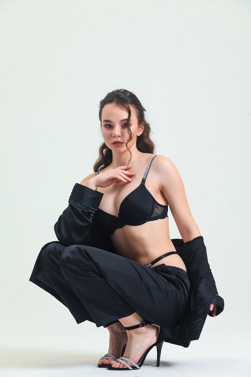 Magic Form 6389 Women's Strap Stoned Unpadded Sponge Lace Bra-Black10  - Image 4