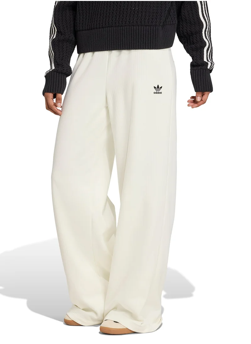 اديداس اوريجينالز Essential Wide Ribbed Pants