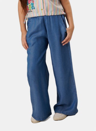 بنطلون جينز وايد ليج - pzsku/Z06445941B1D30D4E3C82Z/45/1749025088/bc62fcd3-b32a-4ff0-9b61-bcfa644c3c97