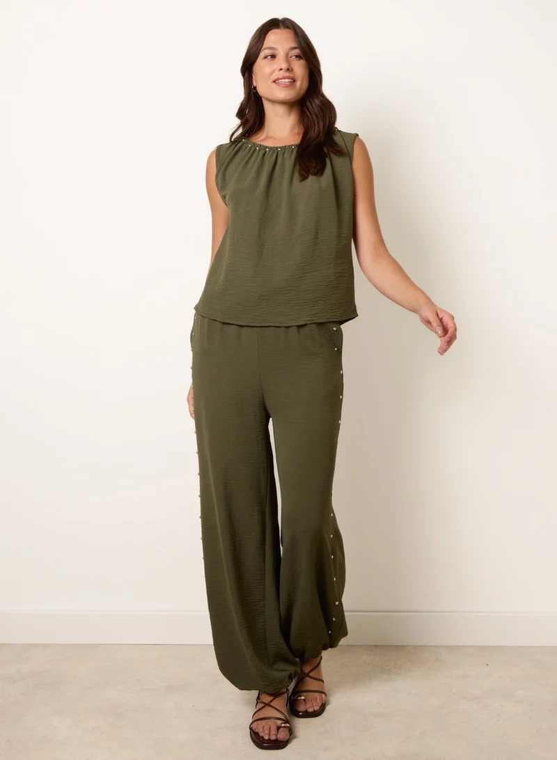بلو فانيلا Studded Detailed Balloon Trouser Set