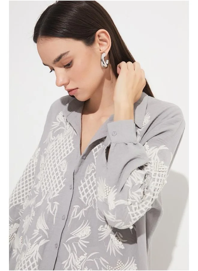 جون June Women Exclusive Boyfriend/Wide Fit Embroidered Detailed Woven Shirt Grey