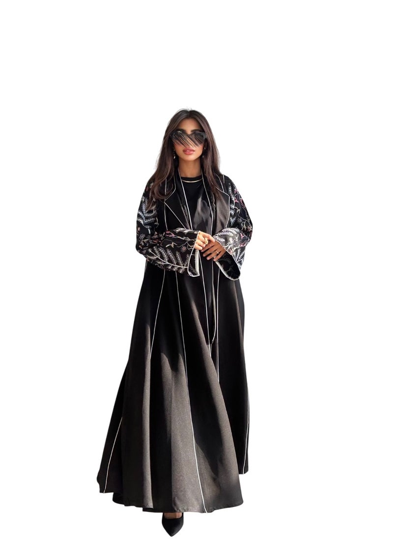 Black double-cloche abaya with embroidered sleeves - pzsku/Z064BFAFD2E0076DE00E8Z/45/_/1735324748/eb925b15-3d56-44d8-b8bb-4756ab0db5d2