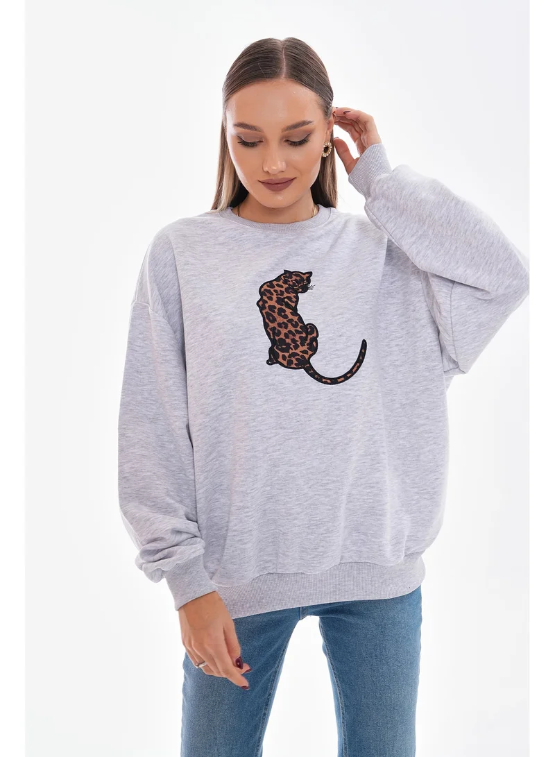مارفيلا باي رشا Oversized Black Sweatshirt with Embroidered Leopard