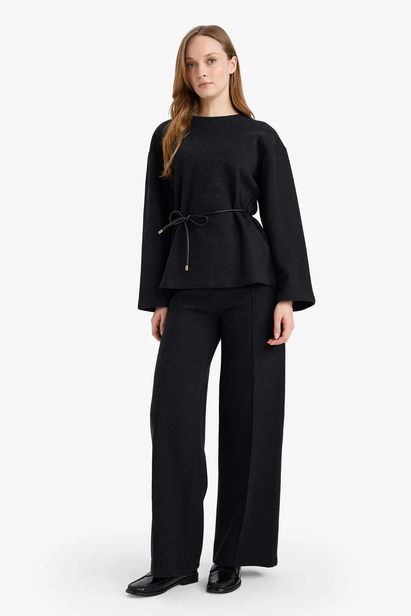 ديفاكتو Wide Leg Straight Leg Trousers