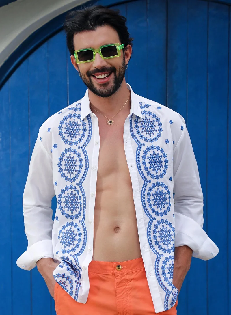 Campus Sutra Men's Chalk White & Prussian Blue Embroidered Flora Shirt