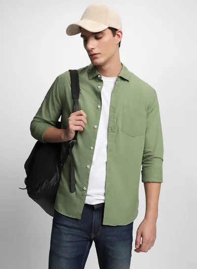 Dennis Lingo Slim Fit Green Men's Casual Shirt, Spread Collar, Full Sleeves, 100% Cotton,