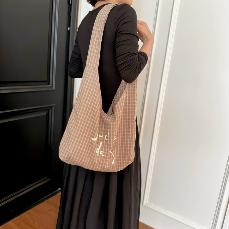 Korean Style Casual Lightweight Plaid Shoulder Bag Women'S Artistic Letters Large Capacity Crossbody Work Fabric Mommy Handbag - Image 3