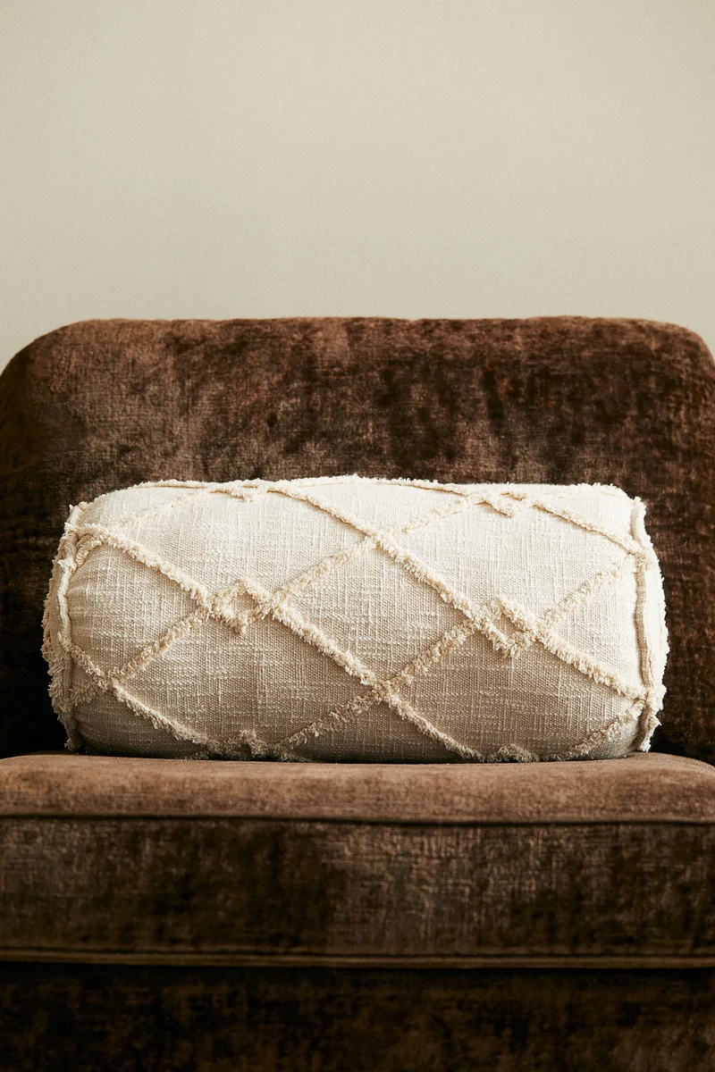 H&M Tufted cotton bolster
