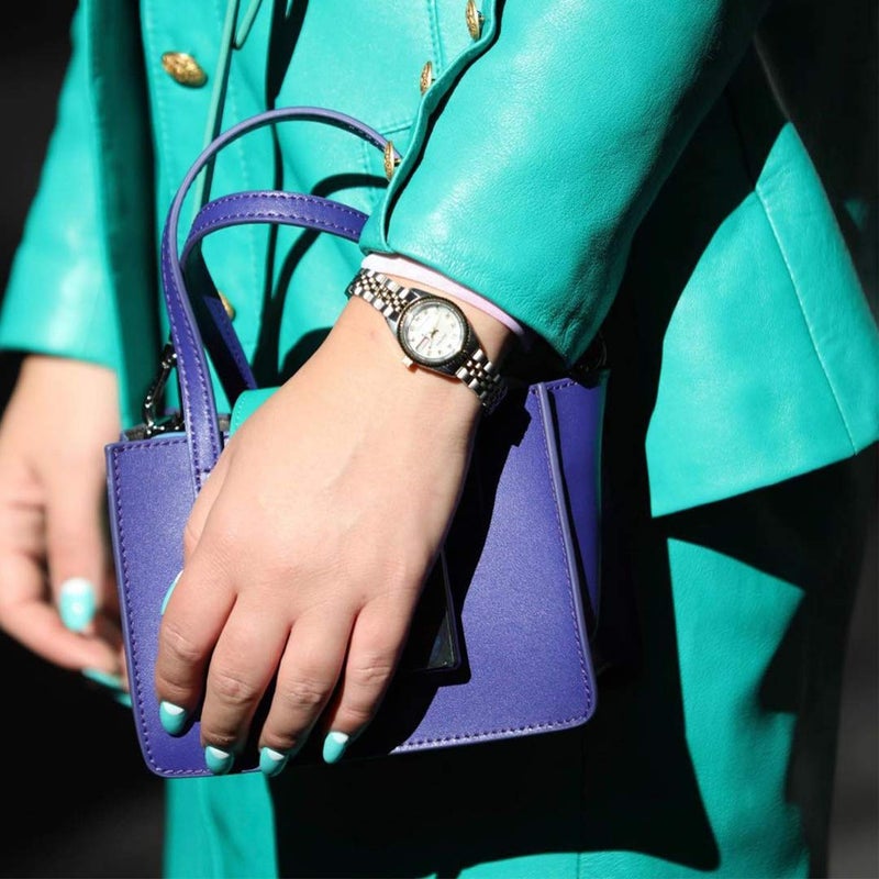 Armitron ساعة أرمترون النسائية 75/2475MOP مزينة بالكريستال برباط مزدوج اللون - Image 5