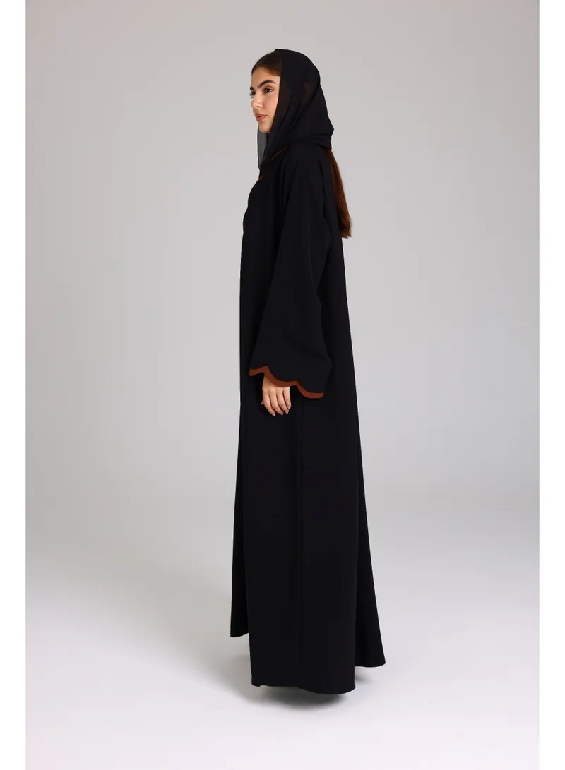 اكسا عباية أساسية قصات دائرية درجات