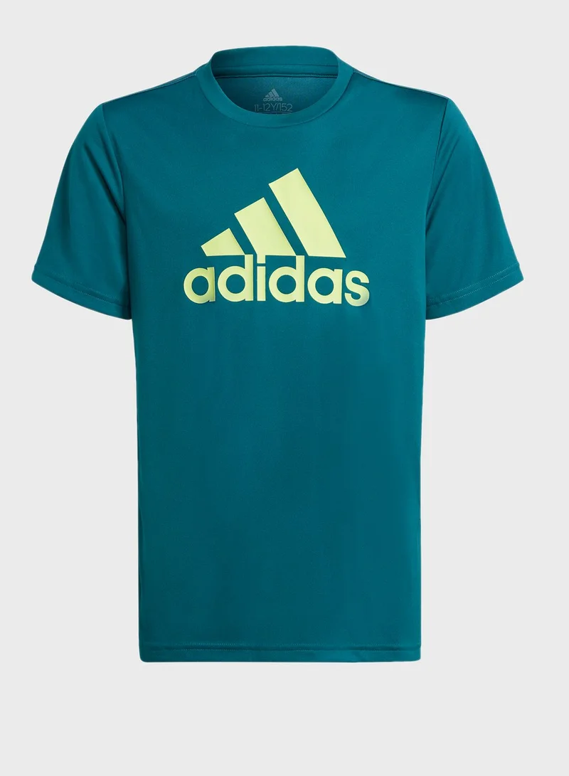 adidas تيشيرت بشعار الماركة