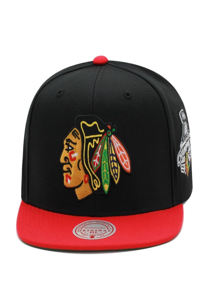 Mitchell & Ness Chicago Blackhawks NHL 2 Tone Side Patch Snapback Hat Adjustable Cap - Black/Red - Image 1