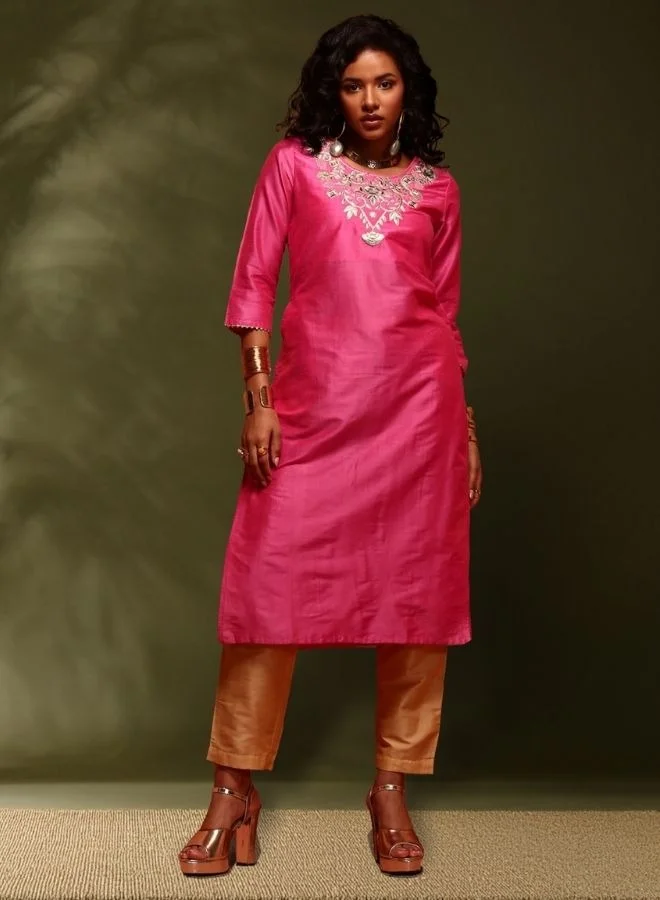 أبهشتي Embroidered kurta-pink