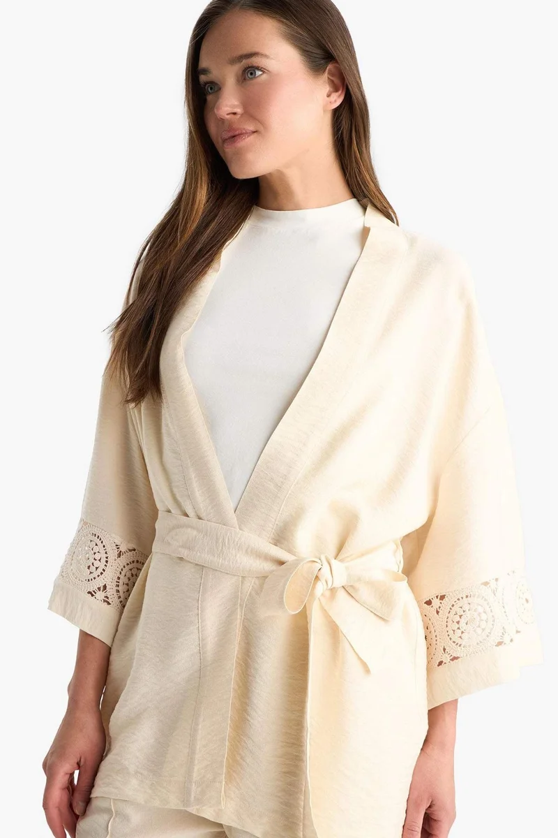 Defacto Regular Fit Long Sleeve Belted Kimono