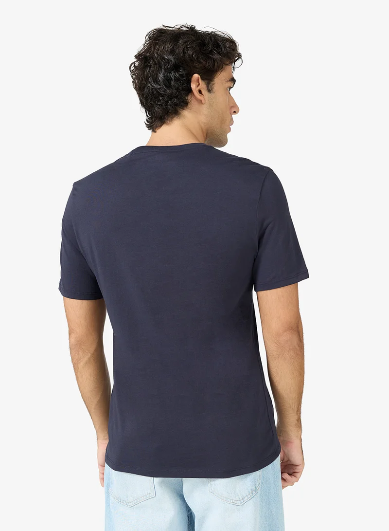 GUESS Short Sleeve Crew Neck Logo Embroidered T-Shirt