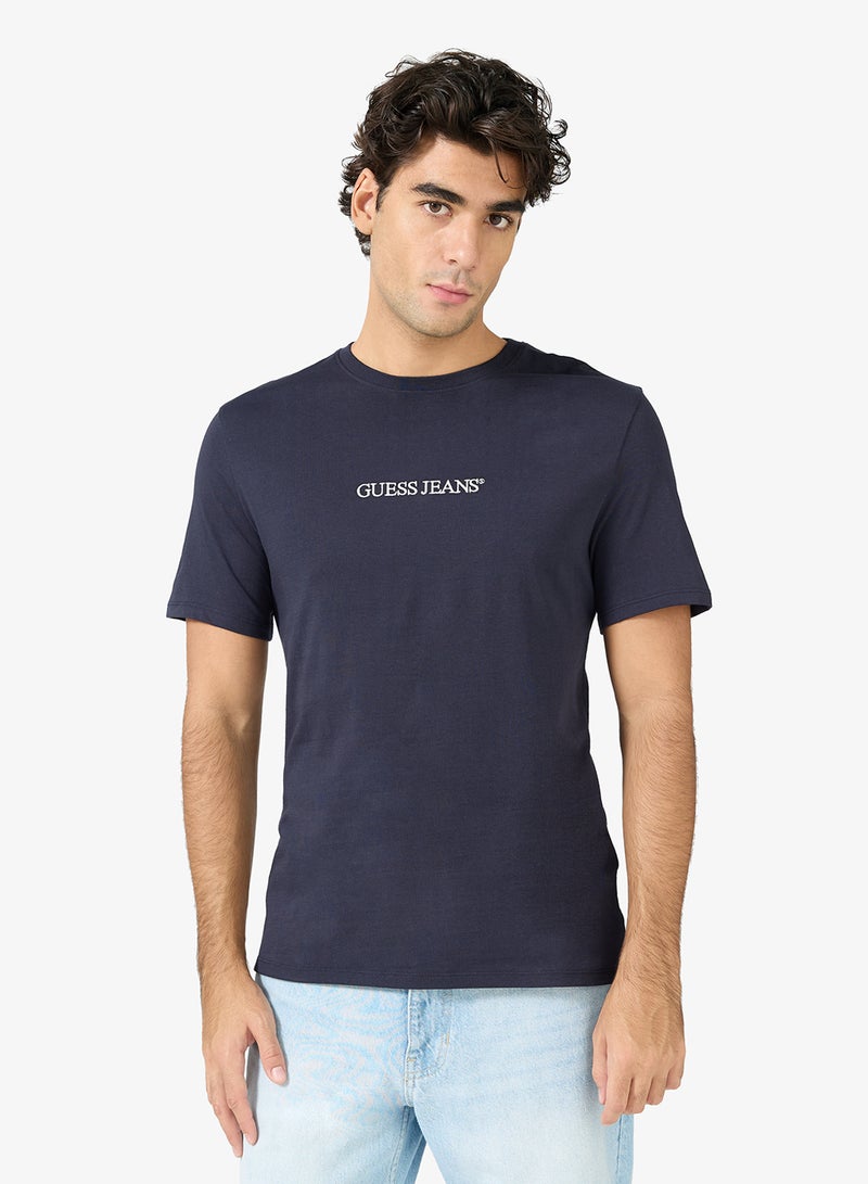 جس تيشيرت بياقة دائرية وأكمام قصيرة مطرز بشعار - Image 1