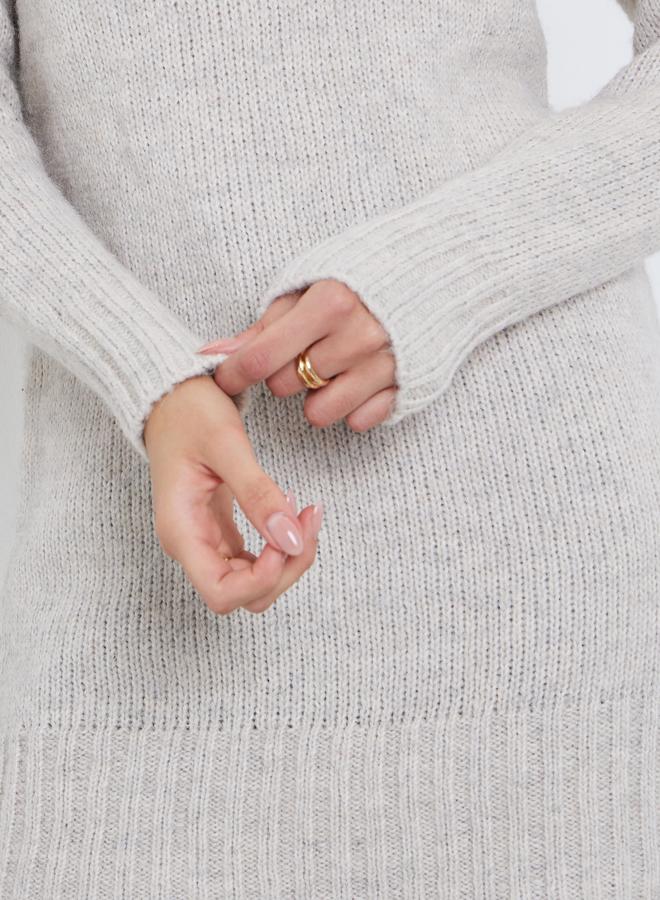 Styli Grey Regular Fit Longline Knit Sweater - Image 4