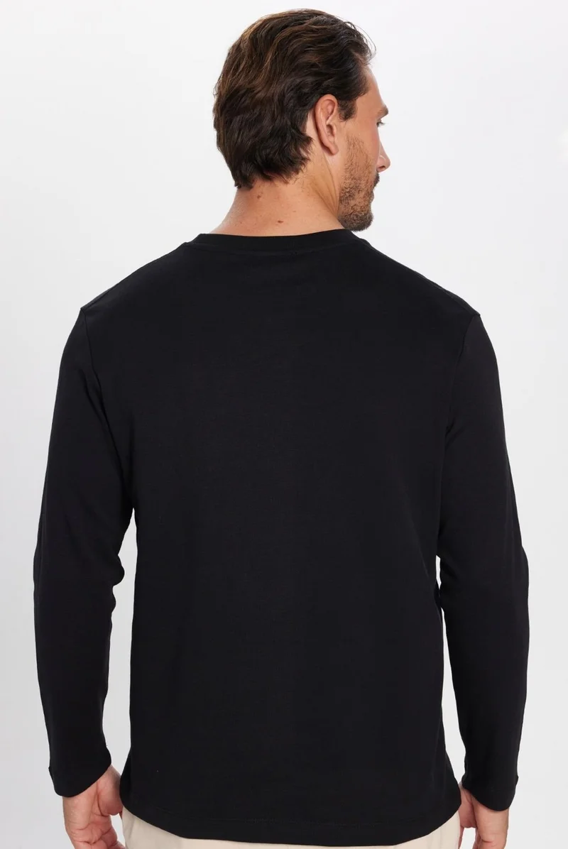 Tudors Unisex Relax Fit Comfortable Cut 100% Cotton Crew Neck Black Sweatshirt
