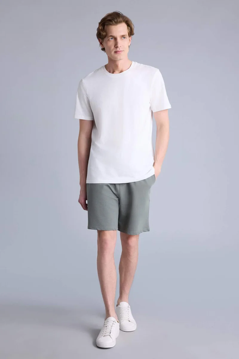 ديفاكتو Regular Fit Thin Sweatshirt Fabric Regular Hem Shorts