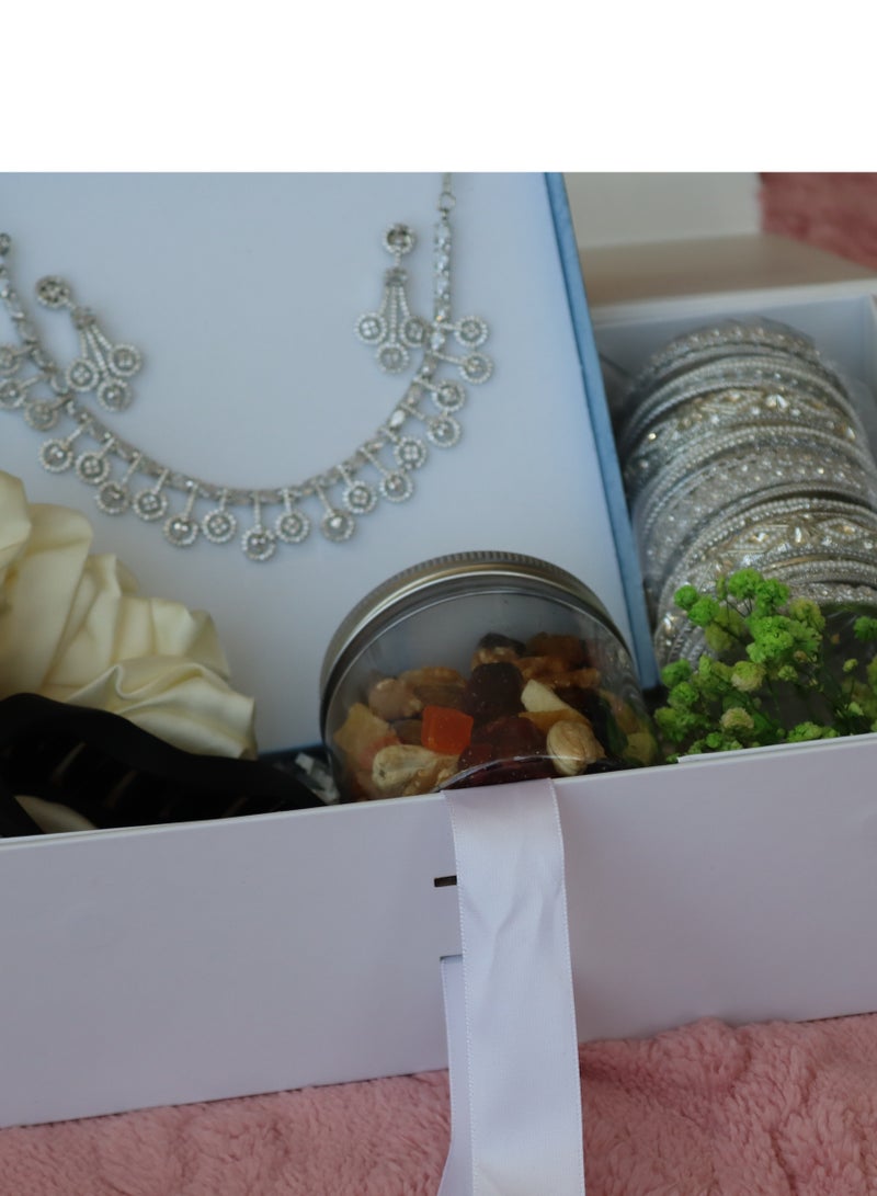 Silver era gift set, perfect for Birthday, anniversary, eid, ramadan, special festival, diwali gift set for women, mother, sister, wife - Image 2