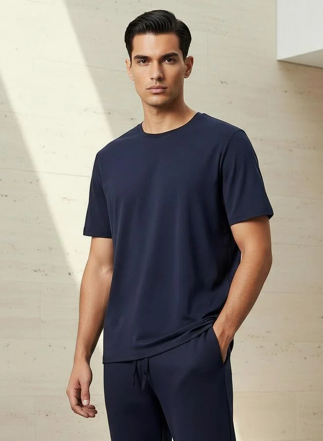 Love Pangolin Men T-shirt