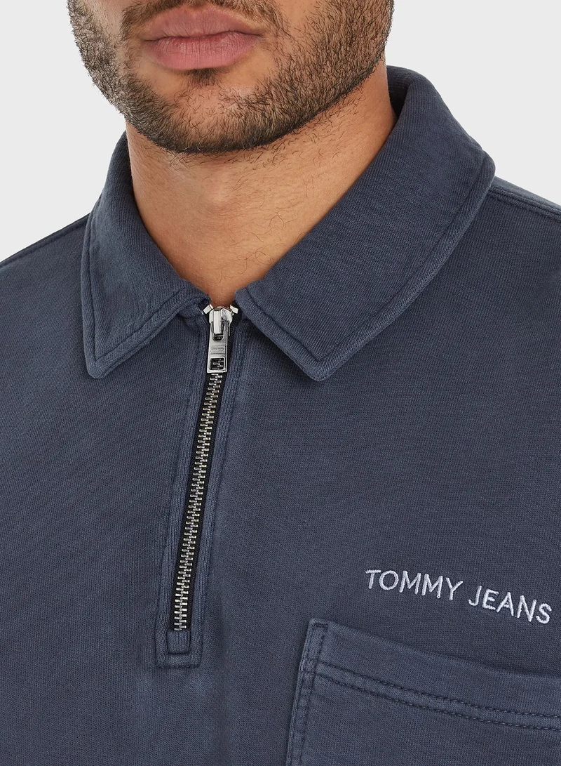 TOMMY JEANS Logo 1/4 Zip Sweatshirt