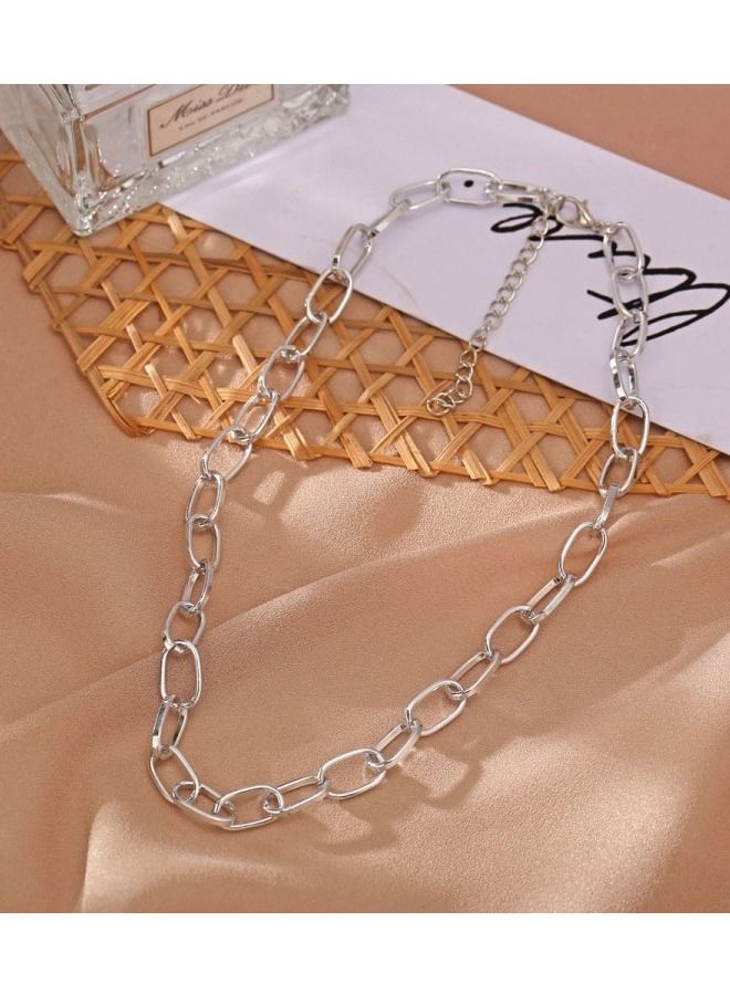 Unique women necklace with short chain design distinctive and elegant women accessory silver color  - Image 2