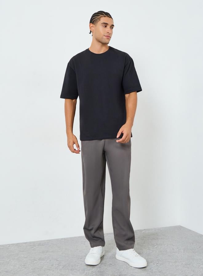 ستايلي تيشيرت بقصة واسعة مع طبعة جرافيك خلفية - Image 2