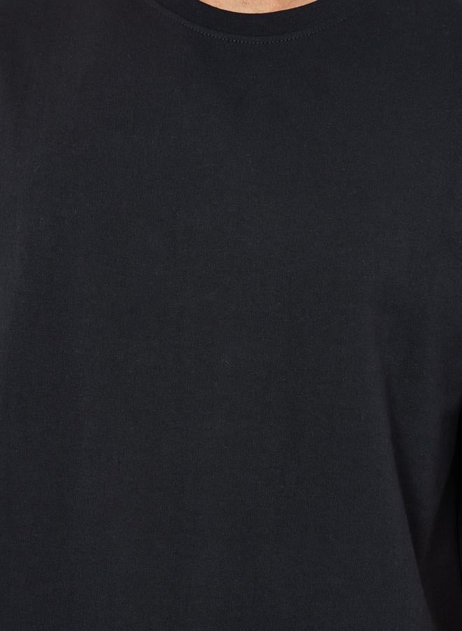 ستايلي تيشيرت بقصة واسعة مع طبعة جرافيك خلفية - Image 4