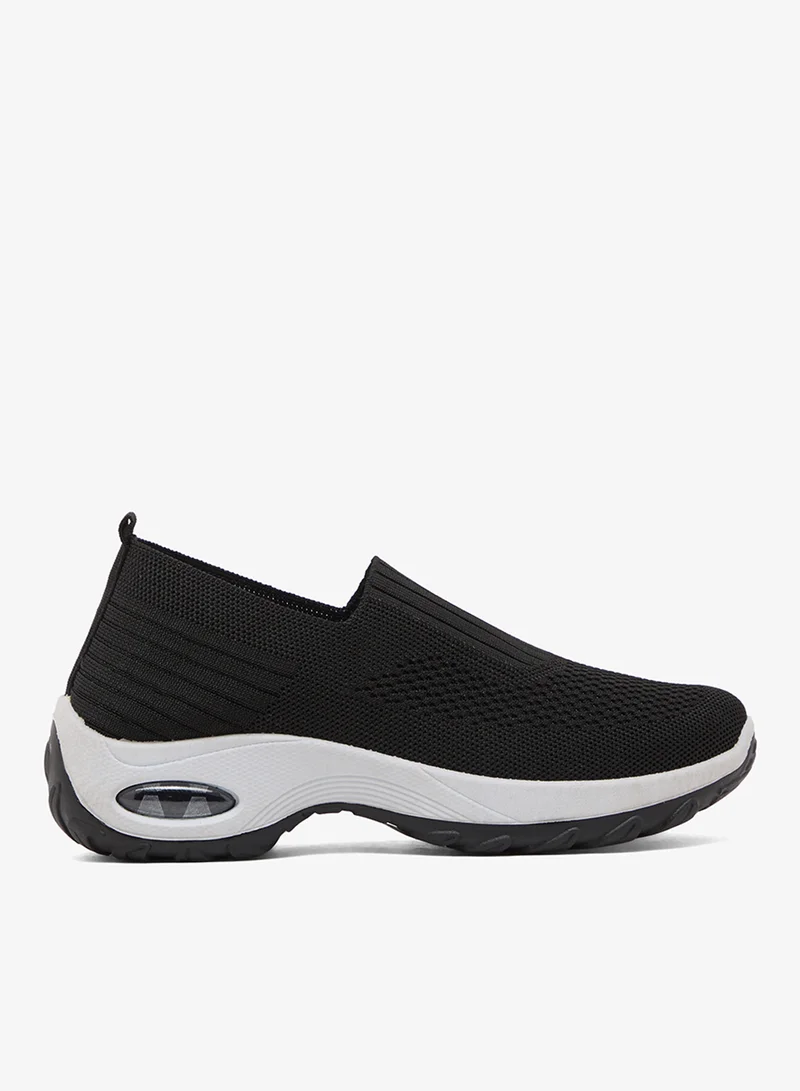 Ginger Low Top Lifestyle Sneakers