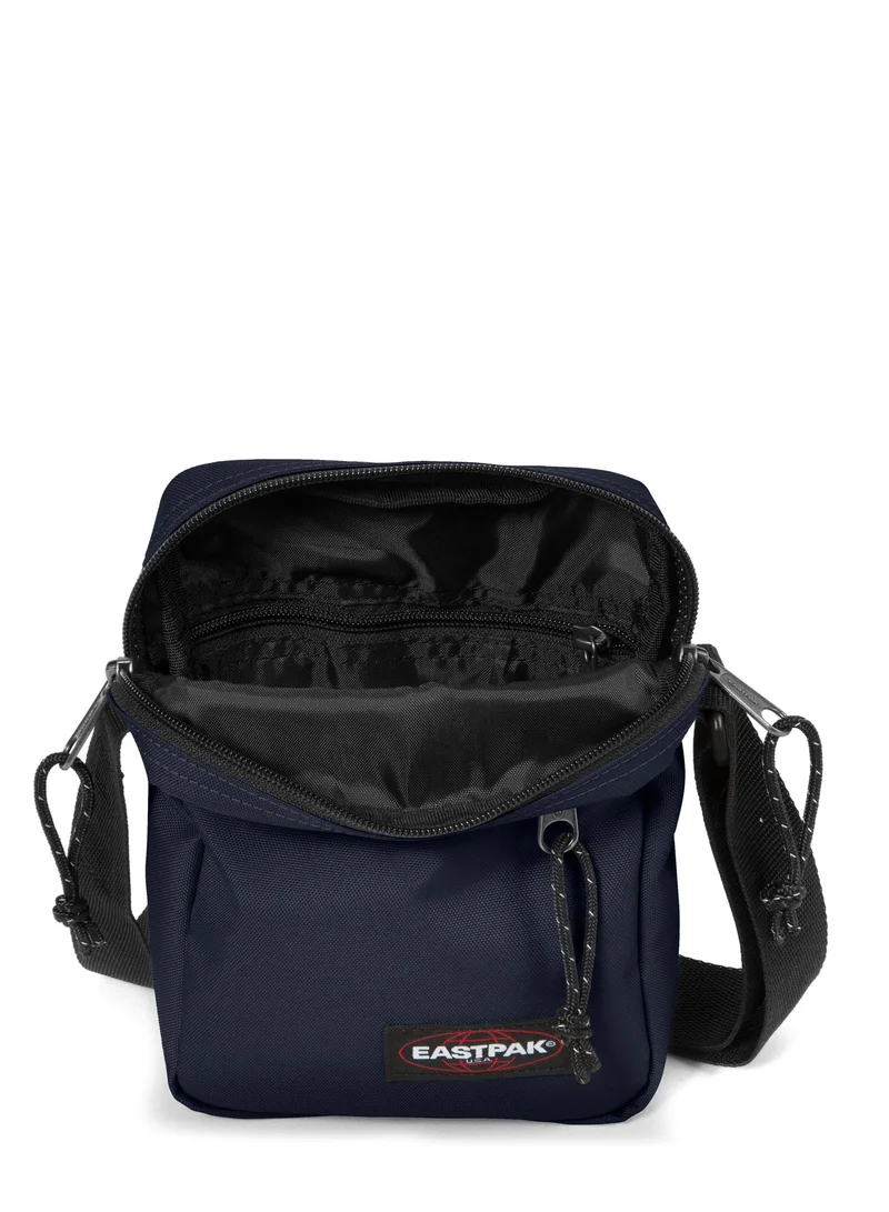 ايستباك حقيبة كتف The One بحزام قابل للتعديل – باللون الأزرق الداكن (Navy Blue).