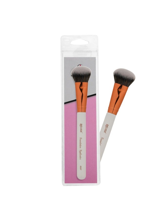 Recode RS 07 TAPERED FOUNDATION BRUSH  - Image 3