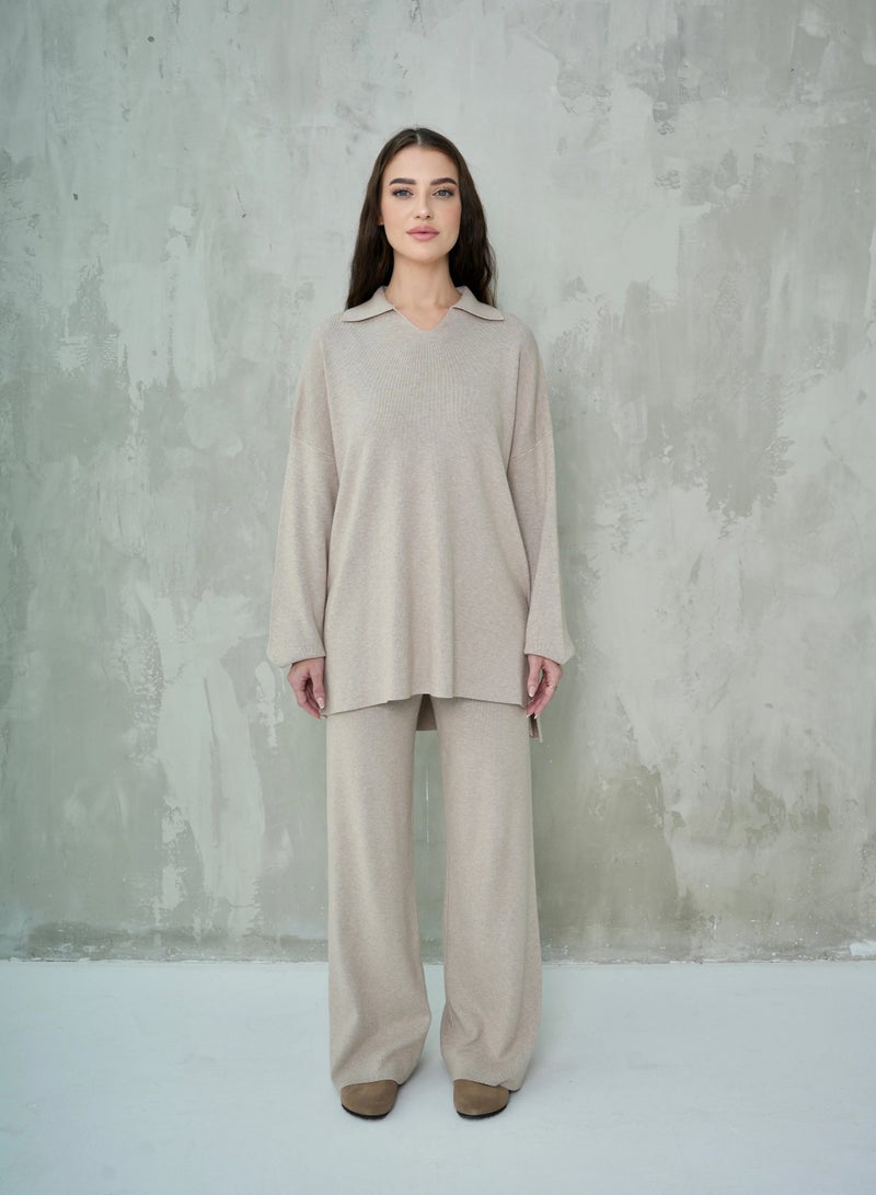 Andy 2322 | Women's Two-Piece Lounge Set – Soft Cotton, Oversized Top with Collar and Relaxed Fit Pants | Beige - Image 1