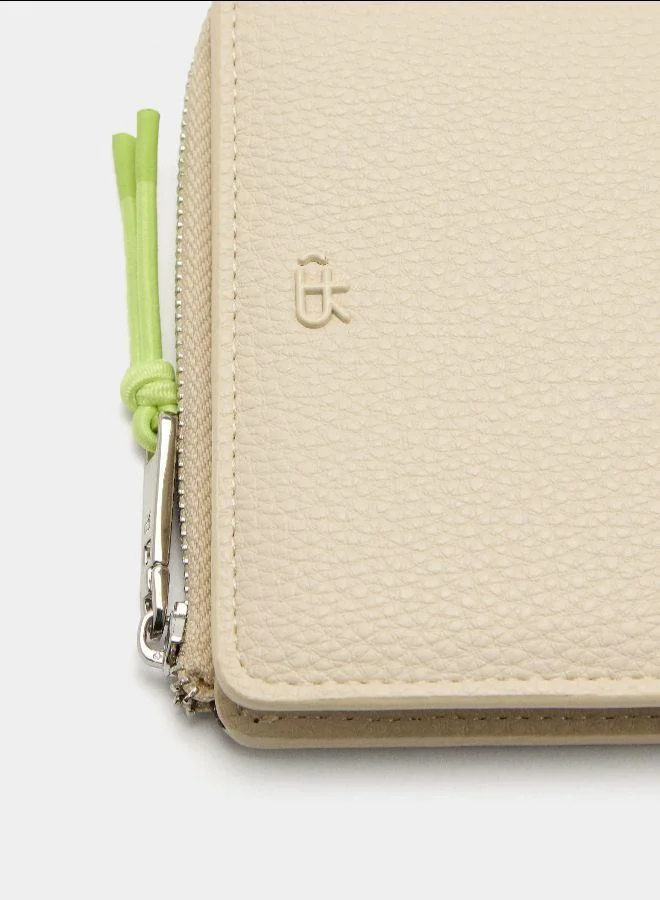 بارفوا المحفظة الأساسية ذات الملمس