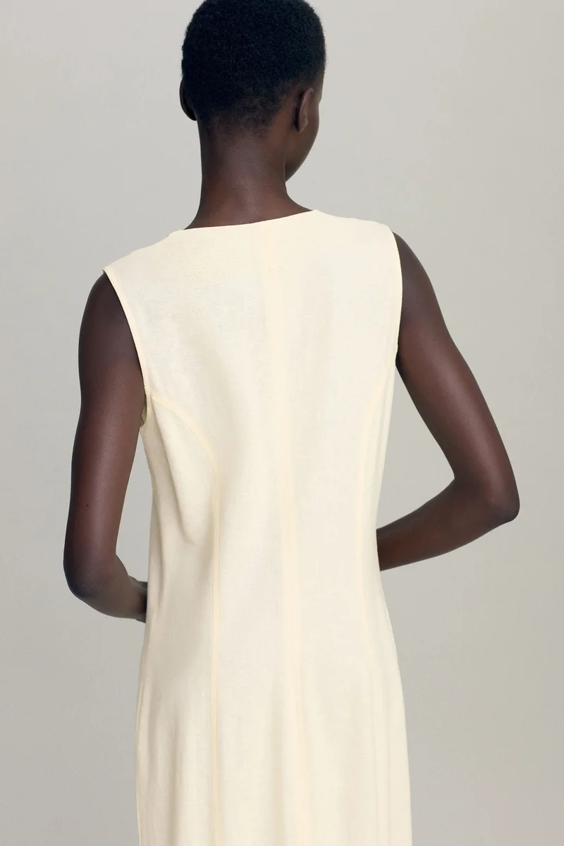 اتش اند ام فستان من مزيج الكتان