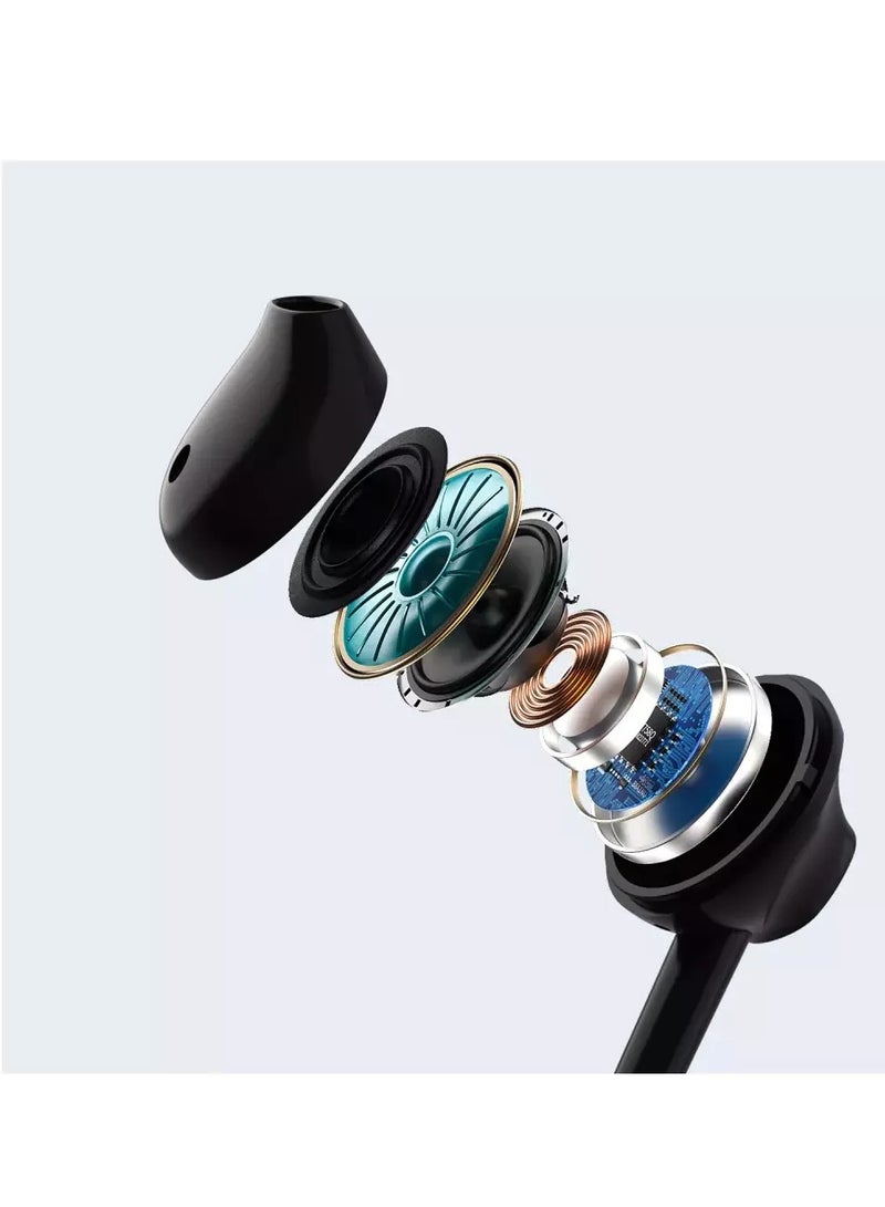 إكس أو سماعات أذن سلكية EP52 مع مقبس صوت 3.5 مم، صوت ستيريو عالي الجودة، ميكروفون مدمج، كابل سيليكون مرن، متوافقة مع الهواتف الذكية ومشغلات MP3/MP4 وأجهزة الكمبيوتر المحمولة وأجهزة التلفزيون - أسود - Image 3