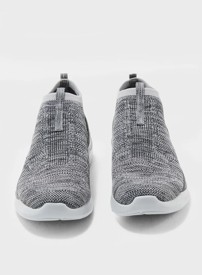 SKECHERS Matrixx- Mesday
