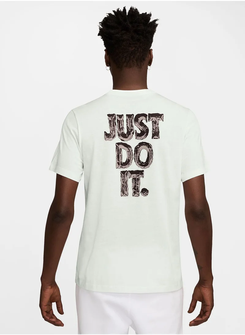 نايكي Just Do It Graphic T-Shirt