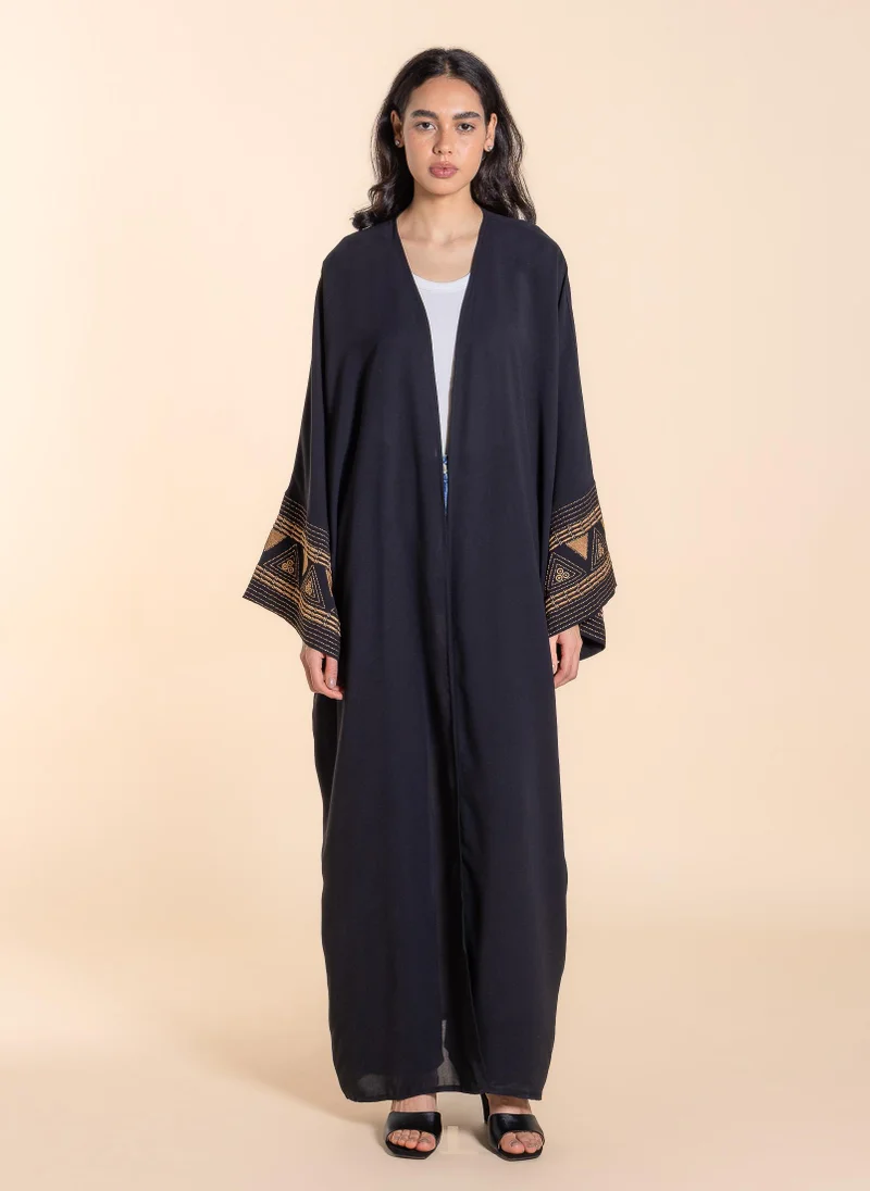 DETAIL EMBROIDERED ABAYA