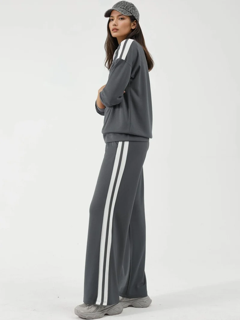 زوبعة طقم نسائي من قطعتين بياقة بسحاب من مودال من مجموعة بيرسان