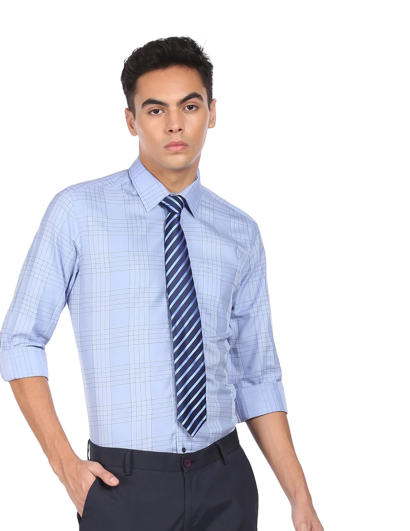 Cutaway Collar Check Formal Shirt