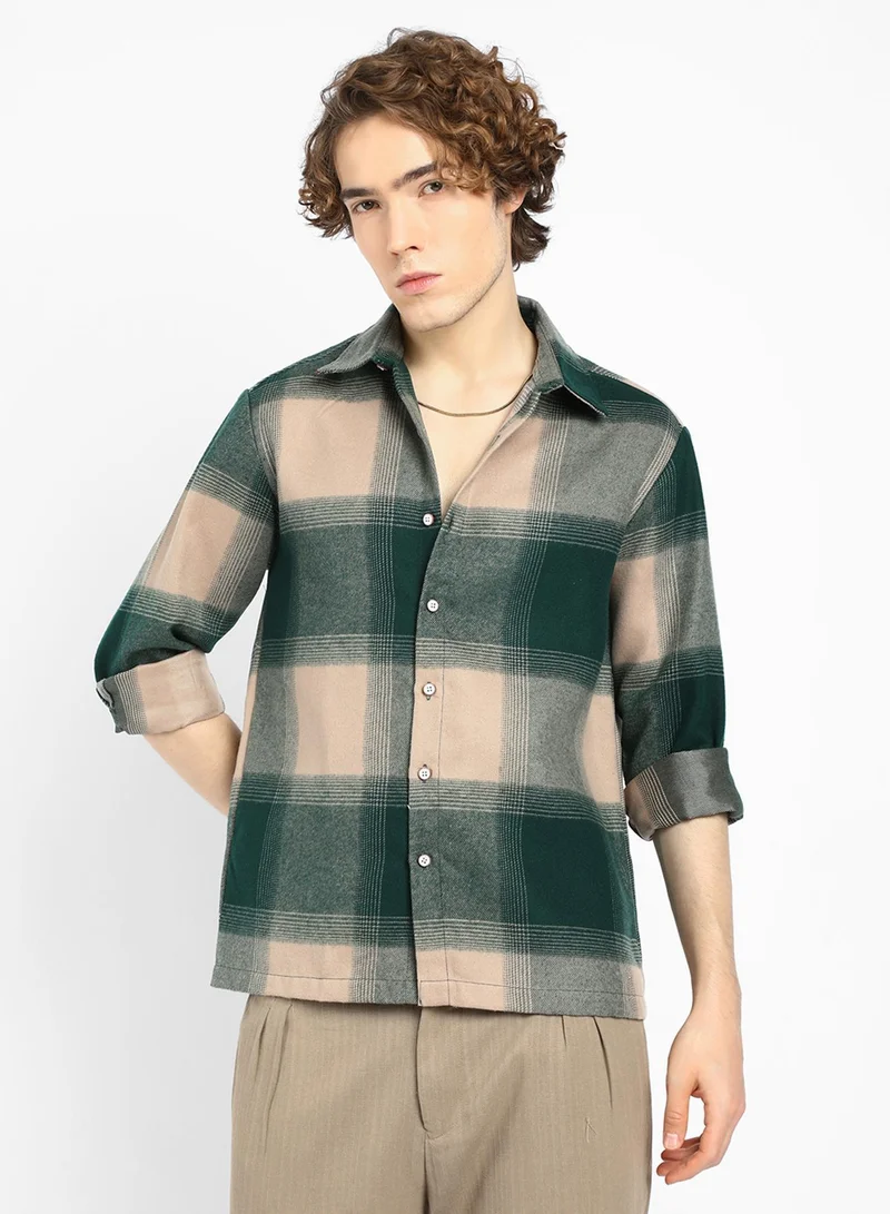 Campus Sutra Men's Emerald Green & Buff Beige Vignette-Checkered Oversized Shirt For Casual Wear | Spread Collar | Long Sleeve | Button Closure | Oversized Shirt Crafted With Comfort Fit For Everyday Wear