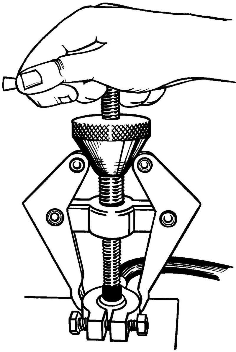Lisle 54150 Battery Terminal and Wiper Arm Puller - Image 3