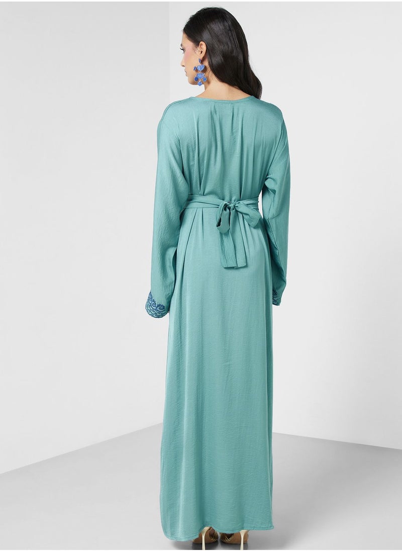 hayas closet - Embroidered Belted Jalabiya - Image 1